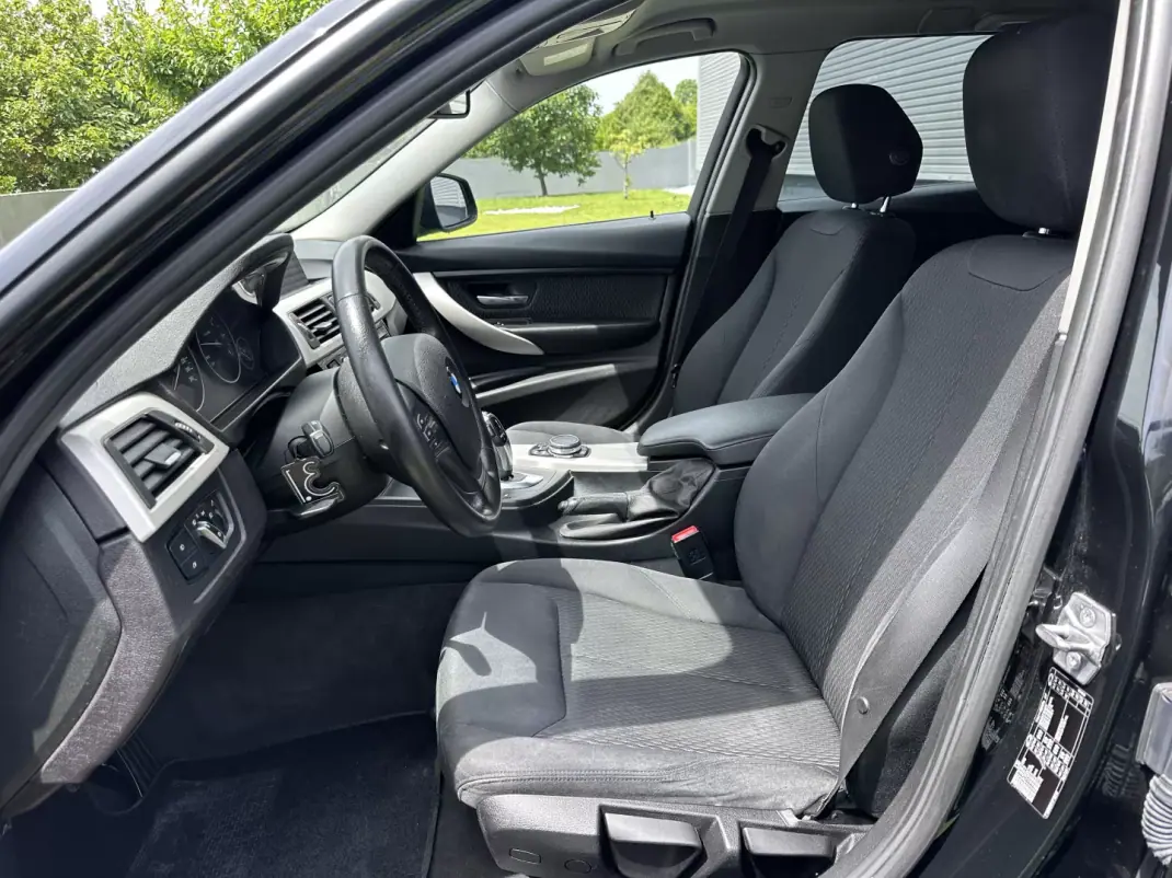 BMW 316 2015 - 13900 EUR, 260000 km - AUTO.MOTO.pt - 260000km - foto 27 de 45