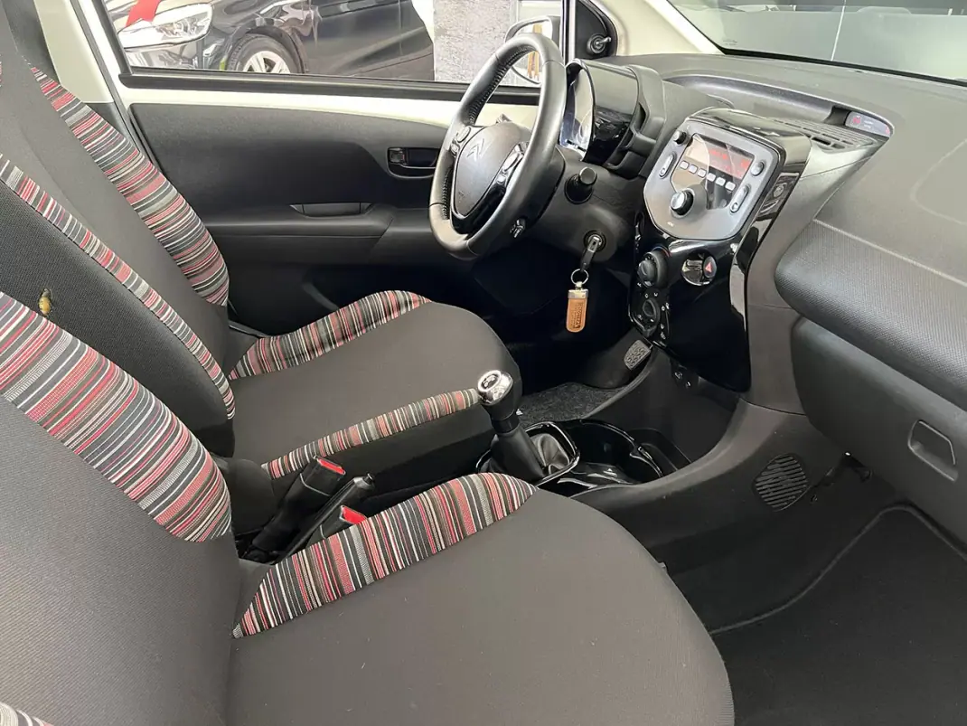 Citroën C1 2020 - 9800 EUR, 67008 km - AUTO.MOTO.pt - 67008km - foto 7 de 19