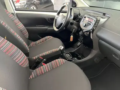 Citroën C1 2020 - 9800 EUR, 67008 km - AUTO.MOTO.pt - 67008km - foto 7 de 19