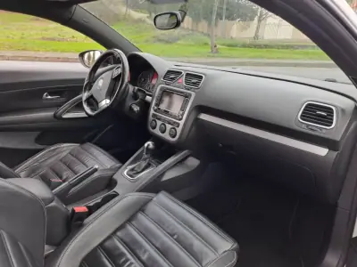 Volkswagen Scirocco 2008 - 13990 EUR, 180000 km - AUTO.MOTO.pt - 180000km - foto 12 de 12