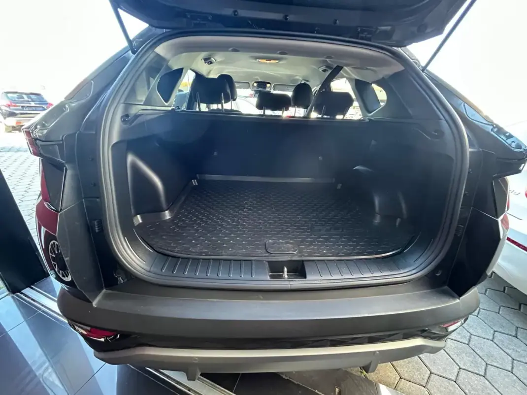 Hyundai Tucson 2024 - 31900 EUR, 46746 km - AUTO.MOTO.pt - 46746km - foto 26 de 28