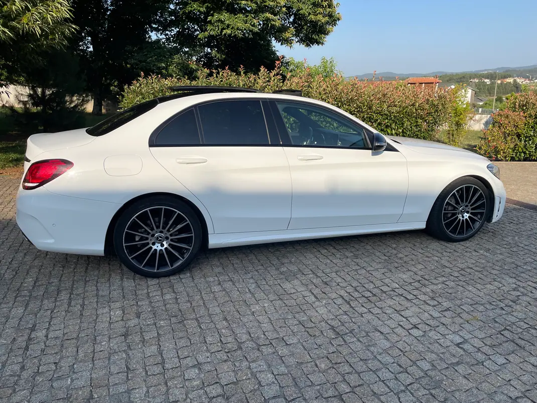 Mercedes-Benz C 200 2019 - 35500 EUR, 72000 km - AUTO.MOTO.pt - 72000km - foto 1 de 14