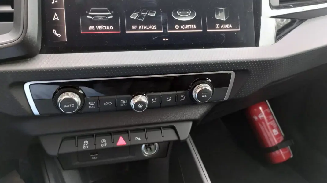Audi A1 Sportback 2019 - 14999 EUR, 121000 km - AUTO.MOTO.pt - 121000km - foto 31 de 40