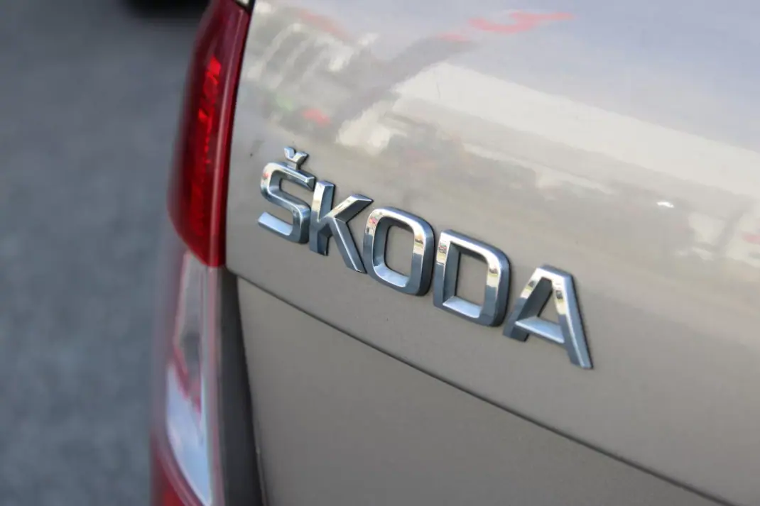 Skoda Octavia Break 2014 - 7900 EUR, 121413 km - AUTO.MOTO.pt - 121413km - foto 23 de 25