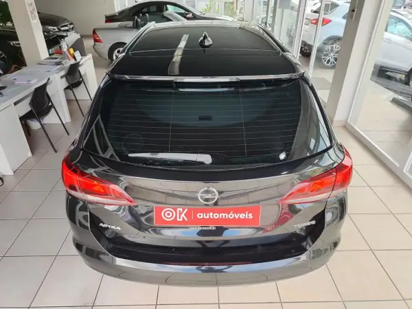 Opel Astra Sports Tourer 2016 - 8890 EUR, 174600 km - AUTO.MOTO.pt - 174600km - foto 9 de 33