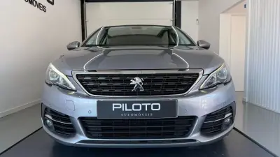 Peugeot 308 SW 2020 - 11990 EUR, 153706 km - AUTO.MOTO.pt - 153706km - foto 2 de 34