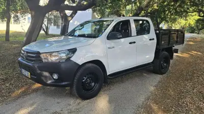 Toyota Hilux 2020 - 29990 EUR, 38000 km - AUTO.MOTO.pt - 38000km - foto 5 de 24