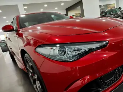 Alfa Romeo Giulia 2018 - 62500 EUR, 53000 km - AUTO.MOTO.pt - 53000km - foto 6 de 60