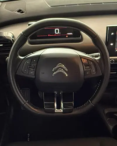 Citroën C4 Cactus 2018 - 10500 EUR, 176060 km - AUTO.MOTO.pt - 176060km - foto 8 de 15