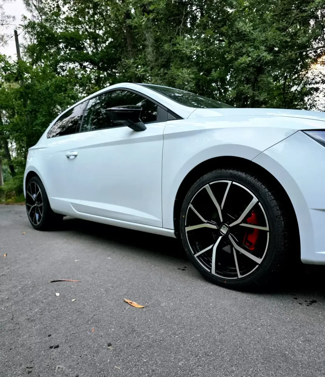 SEAT Leon 2013 - 13990 EUR, 167000 km - AUTO.MOTO.pt - 167000km - foto 14 de 27