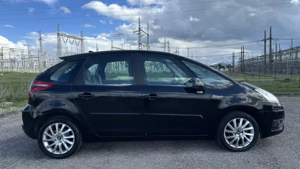 Citroën C4 Picasso 2007 - 4250 EUR, 270000 km - AUTO.MOTO.pt - 270000km - foto 5 de 16