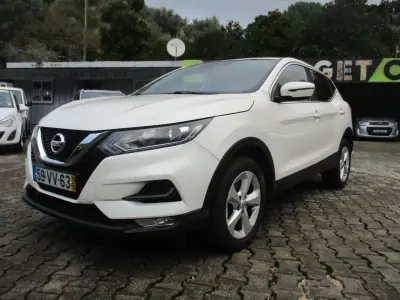 Nissan Qashqai 2018 - 15990 EUR, 170000 km - 170000km - foto 1 de 26