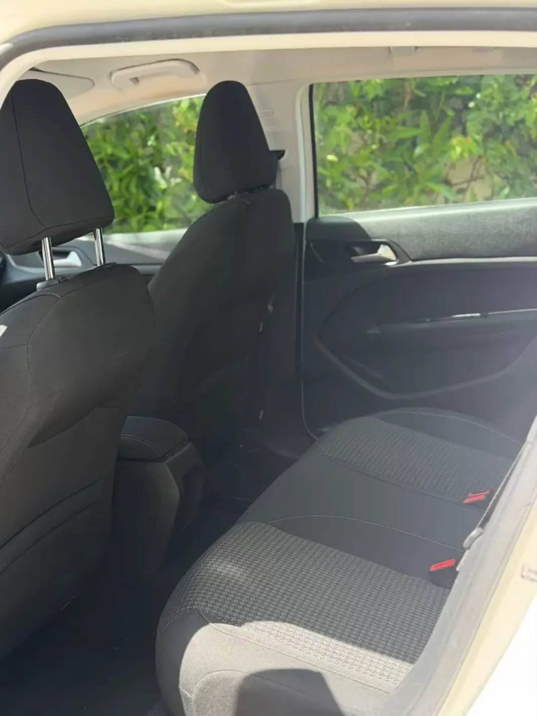 Peugeot 308 2019 - 13900 EUR, 123366 km - AUTO.MOTO.pt - 123366km - foto 9 de 9