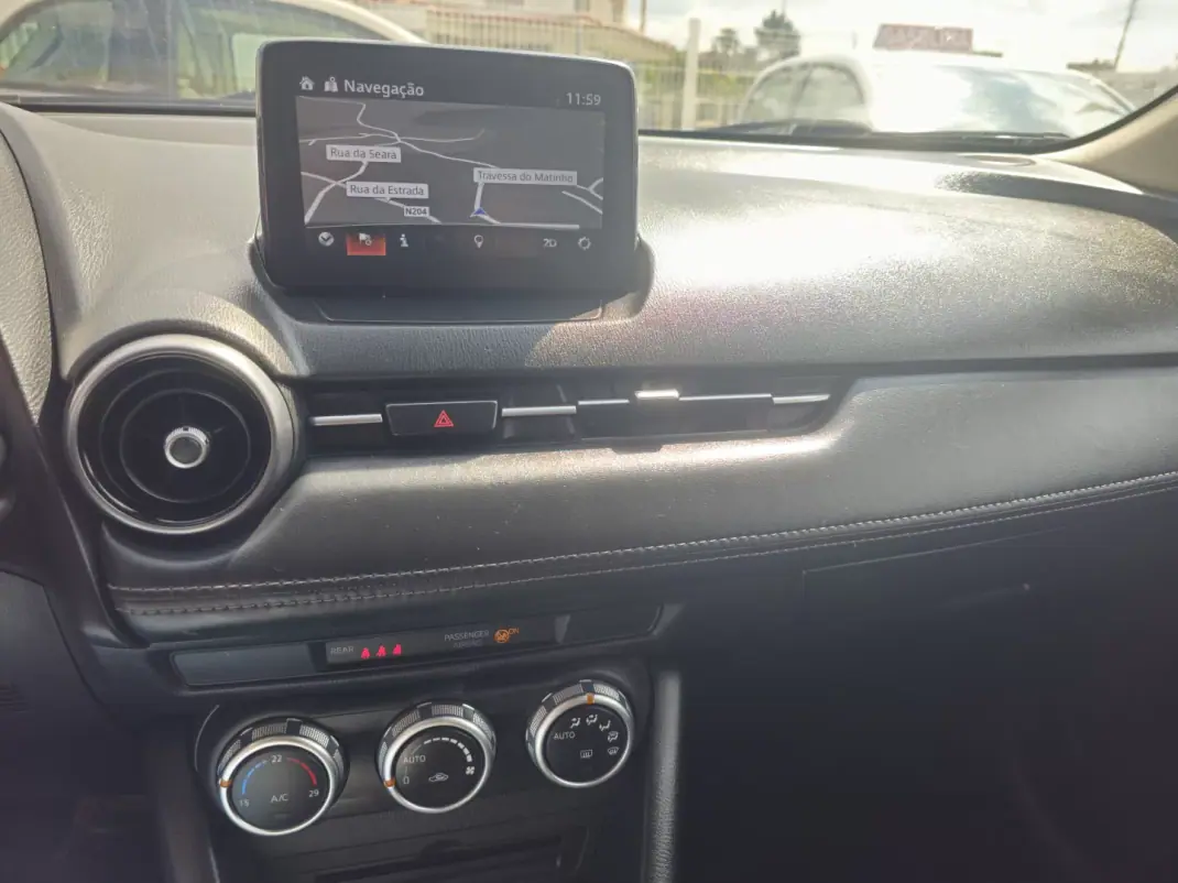 Mazda CX-3 2019 - 13990 EUR, 104000 km - AUTO.MOTO.pt - 104000km - foto 9 de 14