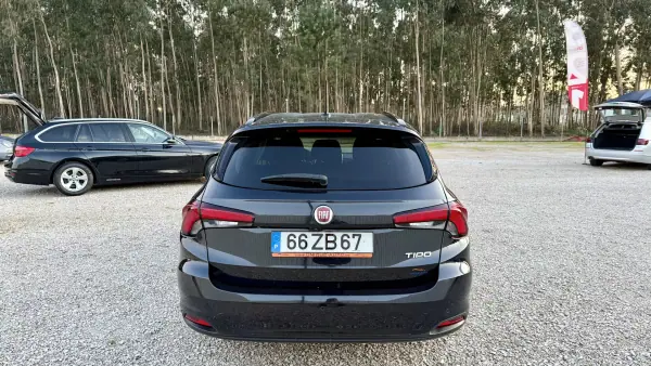 Fiat Tipo Station Wagon 2019 - 12750 EUR, 137000 km - AUTO.MOTO.pt - 137000km - foto 13 de 43
