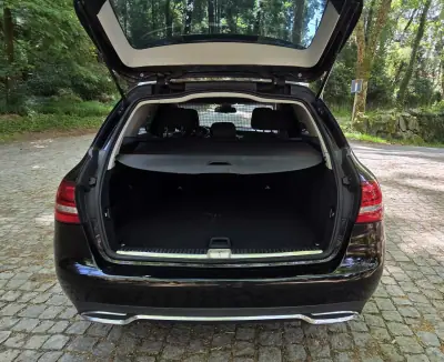 Mercedes-Benz C 200 2015 - 13750 EUR, 234000 km - AUTO.MOTO.pt - 234000km - foto 21 de 23