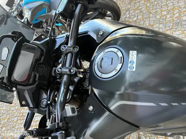 Honda CB 1100 2022 - 6250 EUR, 22350 km - AUTO.MOTO.pt - 22350km - foto 6 de 17