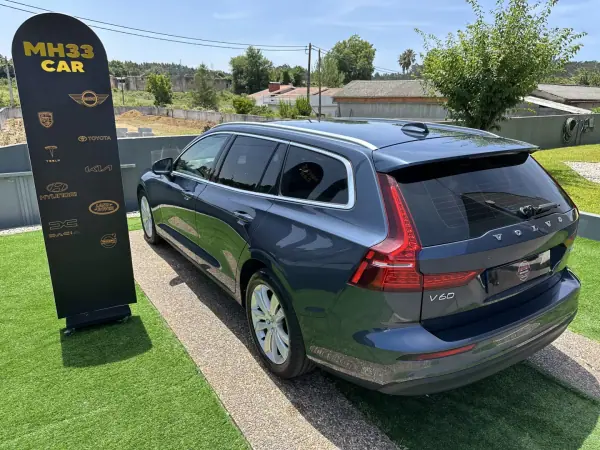 Volvo V60 2020 - 20900 EUR, 100000 km - AUTO.MOTO.pt - 100000km - foto 12 de 59