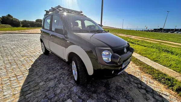 Fiat Panda 2009 - 5700 EUR, 203000 km - AUTO.MOTO.pt - 203000km - foto 5 de 7