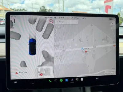 Tesla Model Y 2024 - 34500 EUR, 38000 km - 38000km - foto 10 de 25