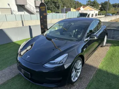 Tesla Model 3 2019 - 19900 EUR, 270000 km - AUTO.MOTO.pt - 270000km - foto 6 de 53