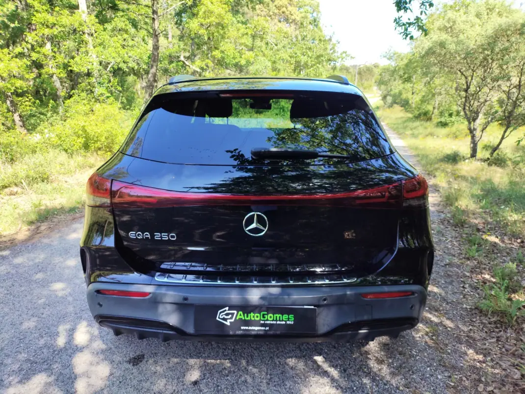 Mercedes-Benz EQA 2021 - 27300 EUR, 126650 km - AUTO.MOTO.pt - 126650km - foto 11 de 20