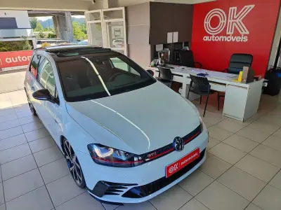 Volkswagen Golf 2017 - 30750 EUR, 76500 km - AUTO.MOTO.pt - 76500km - foto 2 de 35