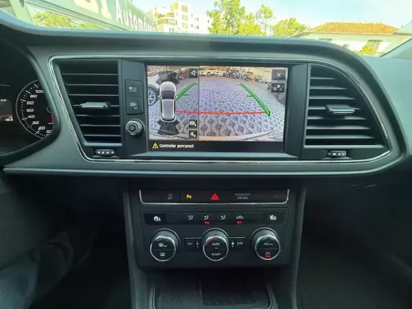 SEAT Leon 2020 - 16900 EUR, 86900 km - AUTO.MOTO.pt - 86900km - foto 4 de 12