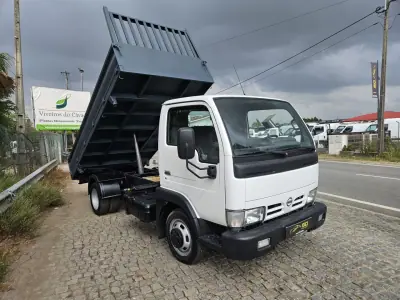 Nissan Cabstar 35.13 2006 - 18500 EUR, 130000 km - AUTO.MOTO.pt - 130000km - foto 2 de 8