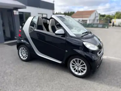 Smart Fortwo Cabrio 2011 - 8900 EUR, 129245 km - AUTO.MOTO.pt - 129245km - foto 27 de 29