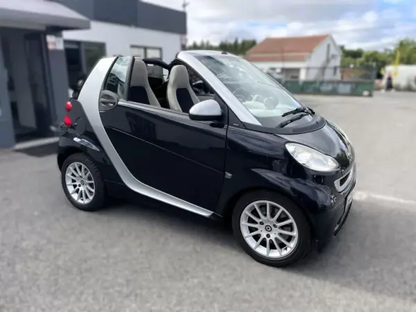 Smart Fortwo Cabrio 2011 - 8900 EUR, 129245 km - AUTO.MOTO.pt - 129245km - foto 27 de 29