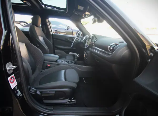 MINI Clubman 2017 - 14990 EUR, 195000 km - 195000km - foto 27 de 29