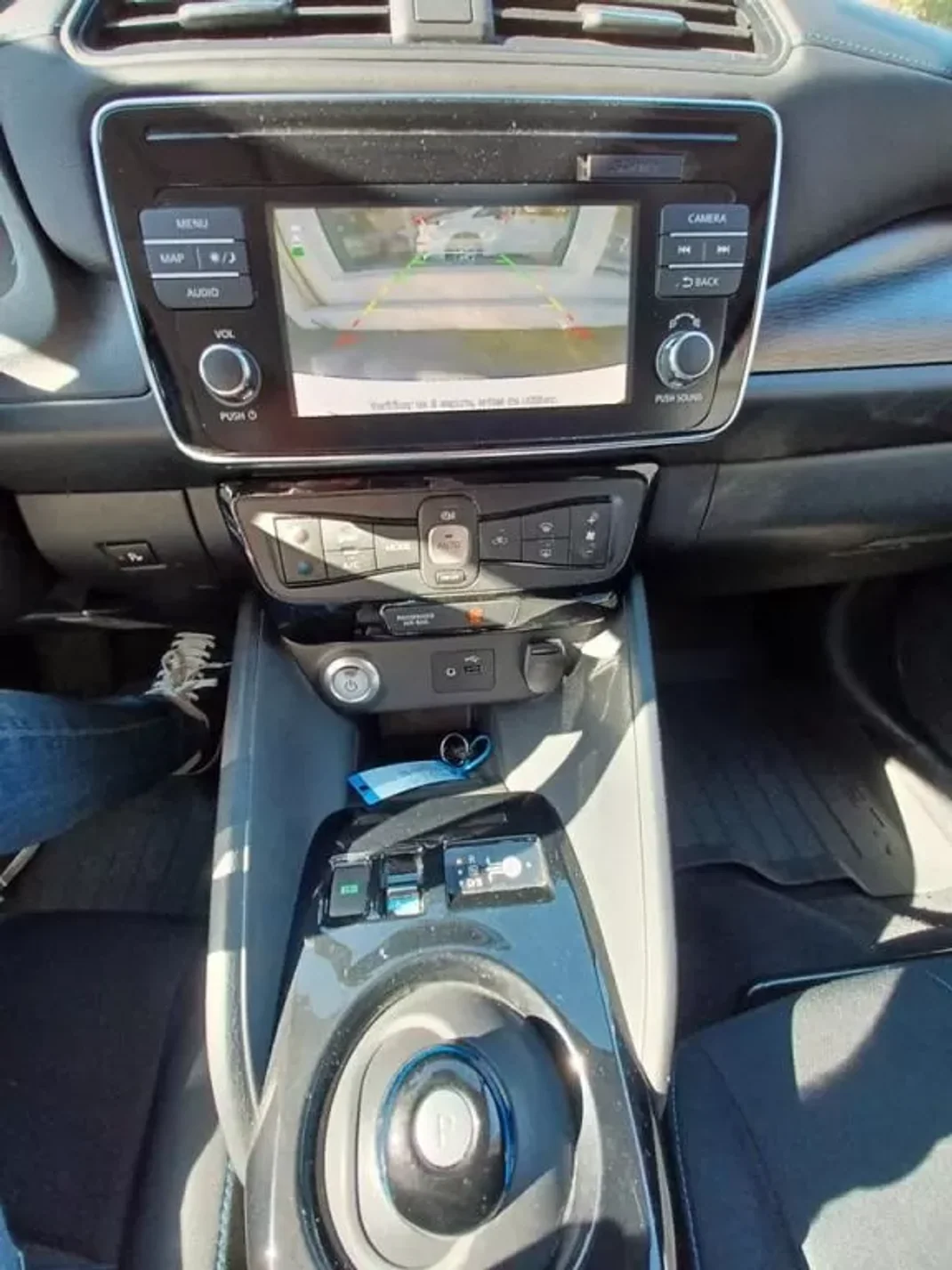 Nissan Leaf 2018 - 18500 EUR, 30000 km - 30000km - foto 8 de 9