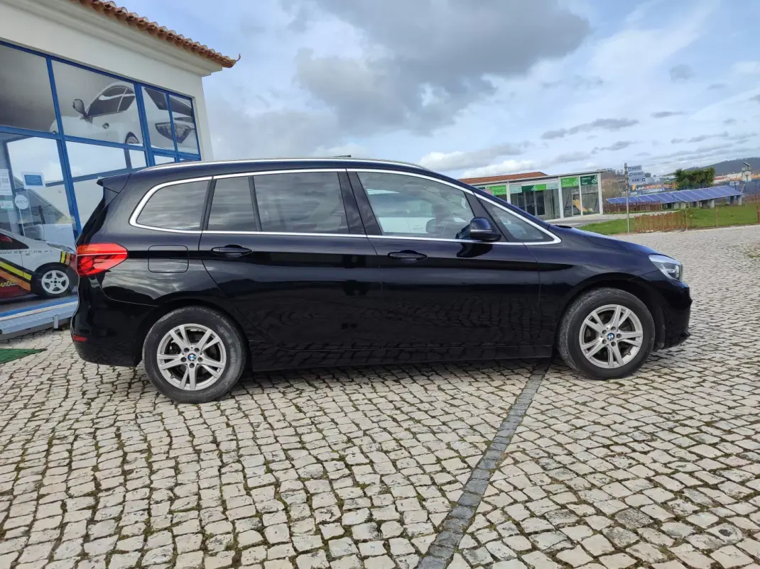 BMW 216 Gran Tourer 2018 - 18900 EUR, 103000 km - AUTO.MOTO.pt - 103000km - foto 10 de 26