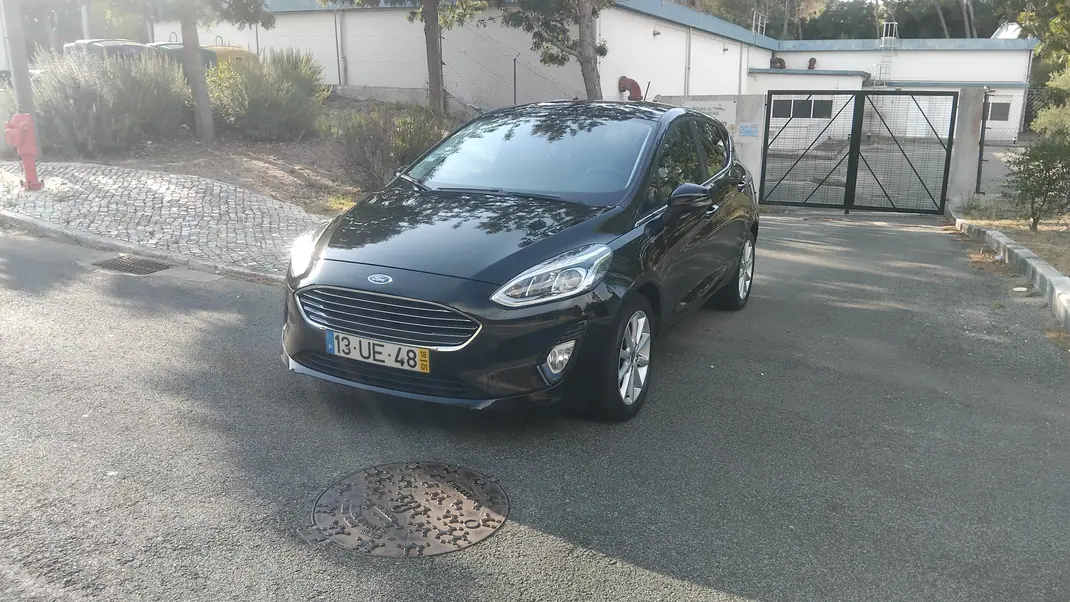Ford Fiesta 2018 - 7800 EUR, 107000 km - 107000km - foto 6 de 9