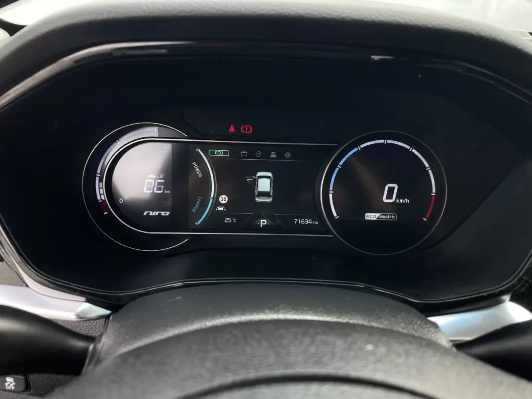 Kia e-Niro 2022 - 22250 EUR, 71631 km - AUTO.MOTO.pt - 71631km - foto 39 de 44