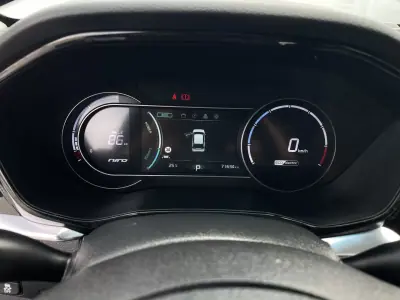 Kia e-Niro 2022 - 22250 EUR, 71631 km - AUTO.MOTO.pt - 71631km - foto 39 de 44