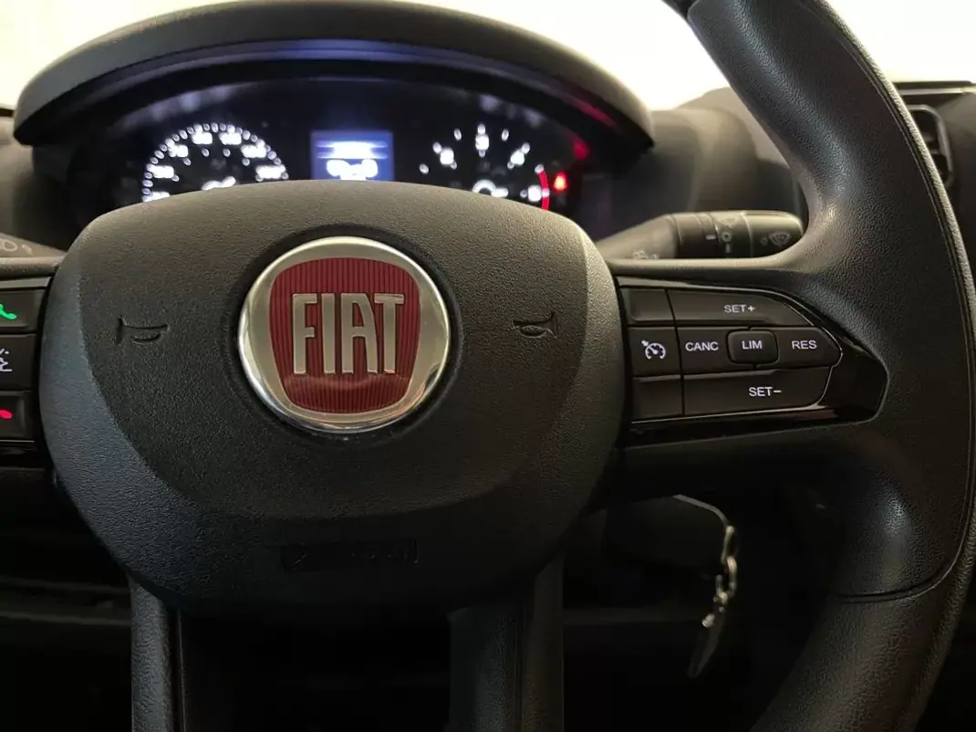 Fiat Ducato 2022 - 32500 EUR, 94000 km - AUTO.MOTO.pt - 94000km - foto 21 de 33
