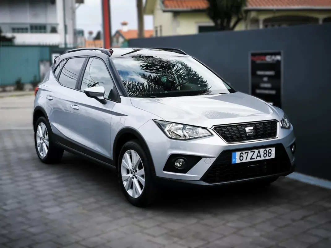 SEAT Arona 2019 - 13950 EUR, 46000 km - AUTO.MOTO.pt - 46000km - foto 20 de 48