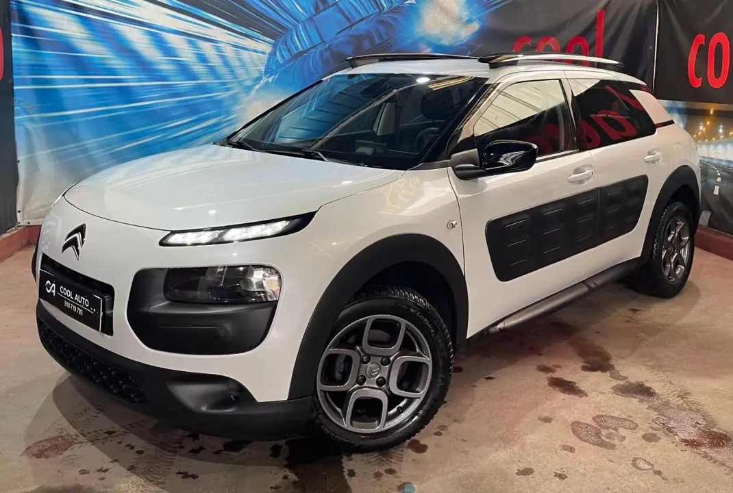 Citroën C4 Cactus 2017 - 10750 EUR, 58000 km - AUTO.MOTO.pt - 58000km - foto 1 de 37