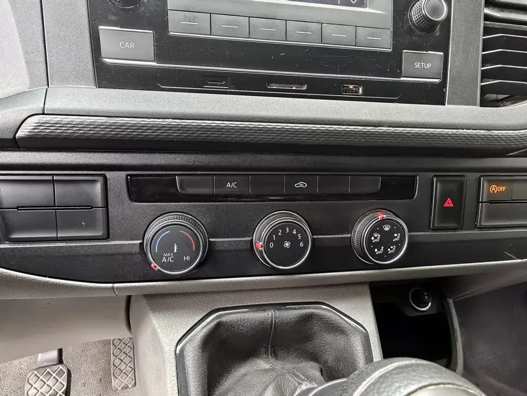 VW T6 TRANSPORTER 2.0 TDI KASTEN/ 3 LUGARES/ IVA DEDUTIVEL 2023 - 27490 EUR, 43500 km - AUTO.MOTO.pt - 43500km - foto 26 de 28