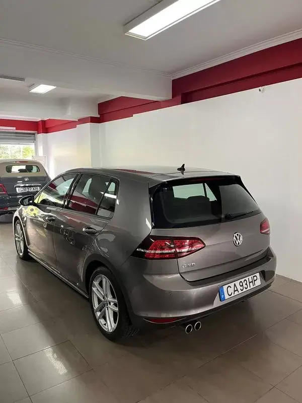 Volkswagen Golf 2015 - 18900 EUR, 147980 km - AUTO.MOTO.pt - 147980km - foto 6 de 16