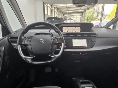 Citroën C4 Grand Picasso 2018 - 13650 EUR, 245556 km - AUTO.MOTO.pt - 245556km - foto 12 de 43