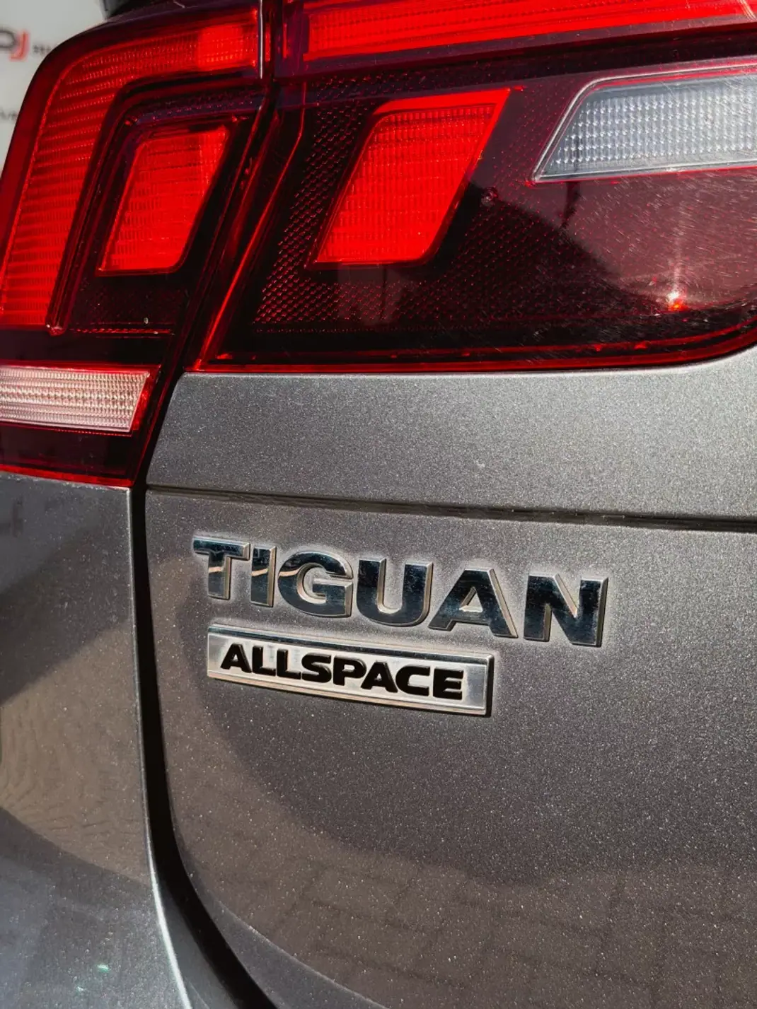 Volkswagen Tiguan Allspace 2020 - 22500 EUR, 178899 km - 178899km - foto 6 de 25