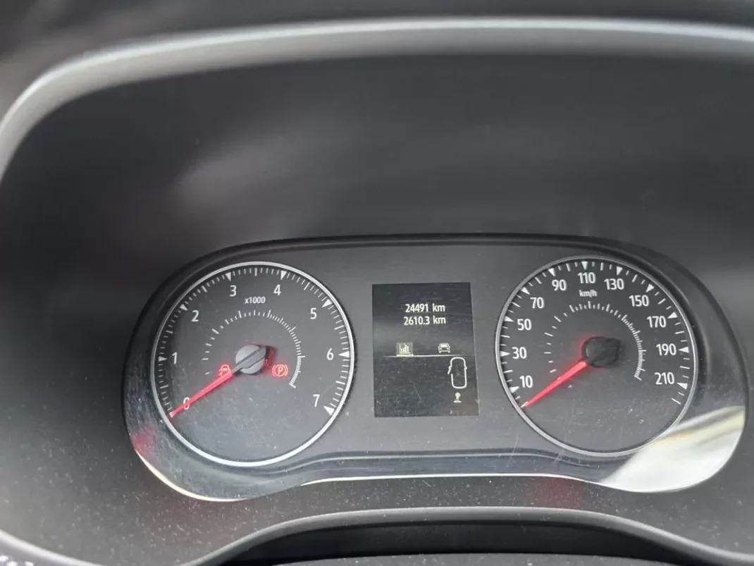 Dacia Sandero 2023 - 16450 EUR, 24000 km - AUTO.MOTO.pt - 24000km - foto 5 de 5
