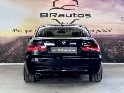 BMW 320 2007 - 12900 EUR, 245795 km - AUTO.MOTO.pt - 245795km - foto 8 de 30