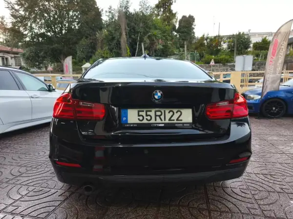 BMW 320 2012 - 13900 EUR, 320000 km - AUTO.MOTO.pt - 320000km - foto 10 de 37