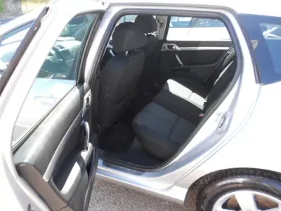 Peugeot 407 2008 - 4750 EUR, 340469 km - AUTO.MOTO.pt - 340469km - foto 7 de 13