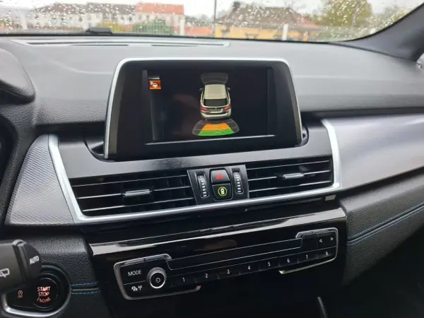 BMW 216 Active Tourer 2015 - 14990 EUR, 142957 km - AUTO.MOTO.pt - 142957km - foto 16 de 20