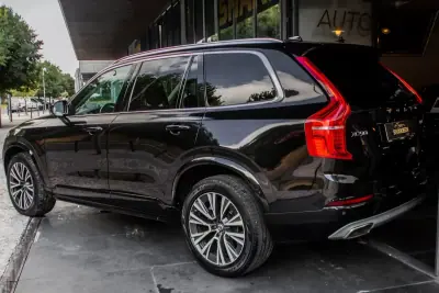 Volvo XC 90 2021 - 37990 EUR, 110263 km - AUTO.MOTO.pt - 110263km - foto 3 de 44